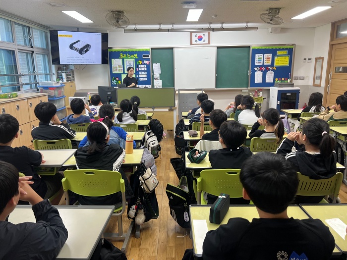 f0edc1a8e89f59a36d0e4f9aa0f71083_1761010021_5444.jpg f0edc1a8e89f59a36d0e4f9aa0f71083_1761010021_5444.jpg