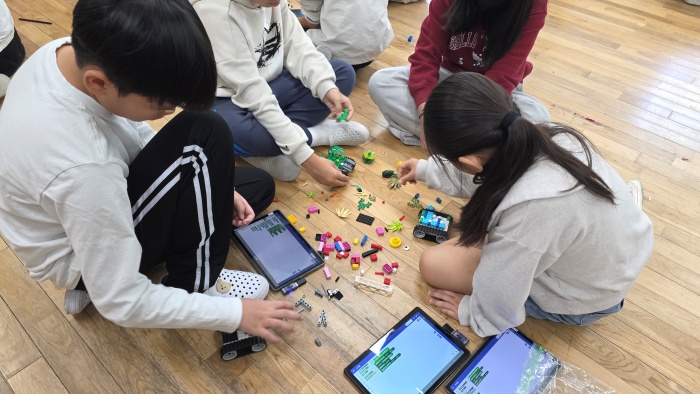 f0edc1a8e89f59a36d0e4f9aa0f71083_1761010566_1735.jpg f0edc1a8e89f59a36d0e4f9aa0f71083_1761010566_1735.jpg