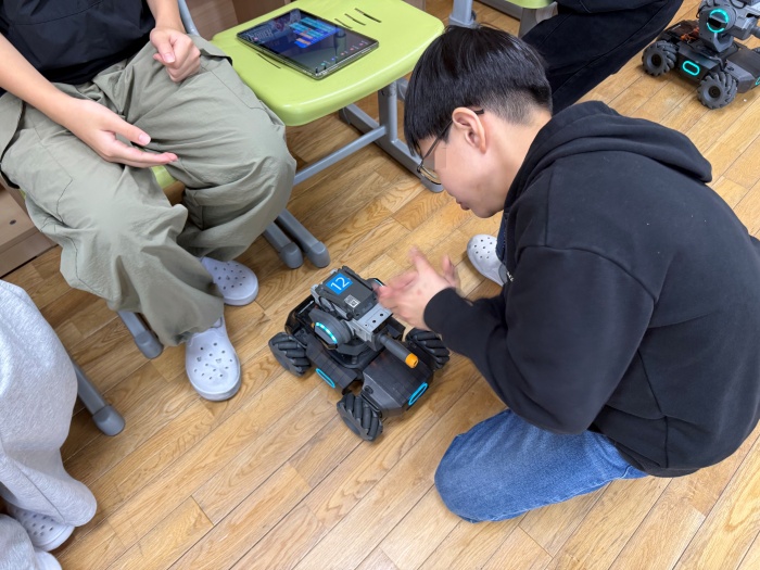 f0edc1a8e89f59a36d0e4f9aa0f71083_1761029082_4456.jpg f0edc1a8e89f59a36d0e4f9aa0f71083_1761029082_4456.jpg