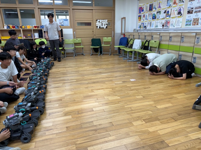 f0edc1a8e89f59a36d0e4f9aa0f71083_1761029197_6538.jpg f0edc1a8e89f59a36d0e4f9aa0f71083_1761029197_6538.jpg