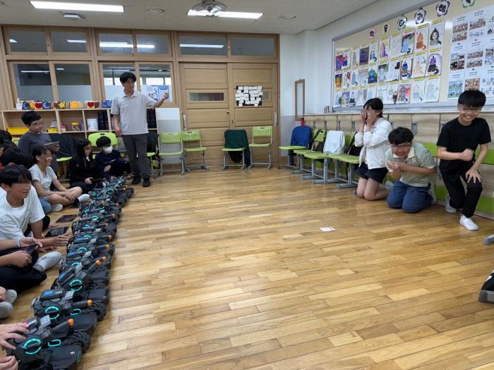 f0edc1a8e89f59a36d0e4f9aa0f71083_1761029204_0842.jpg f0edc1a8e89f59a36d0e4f9aa0f71083_1761029204_0842.jpg