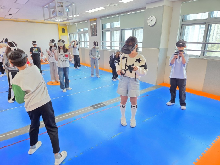 f0edc1a8e89f59a36d0e4f9aa0f71083_1761032514_4721.jpg f0edc1a8e89f59a36d0e4f9aa0f71083_1761032514_4721.jpg