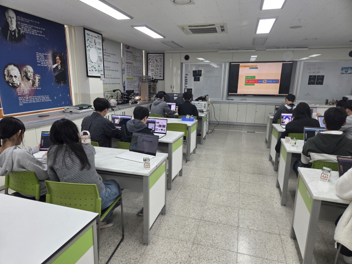 c3d129e0faba3e0b4f326fcccccf3d58_1764118465_7851.jpg c3d129e0faba3e0b4f326fcccccf3d58_1764118465_7851.jpg